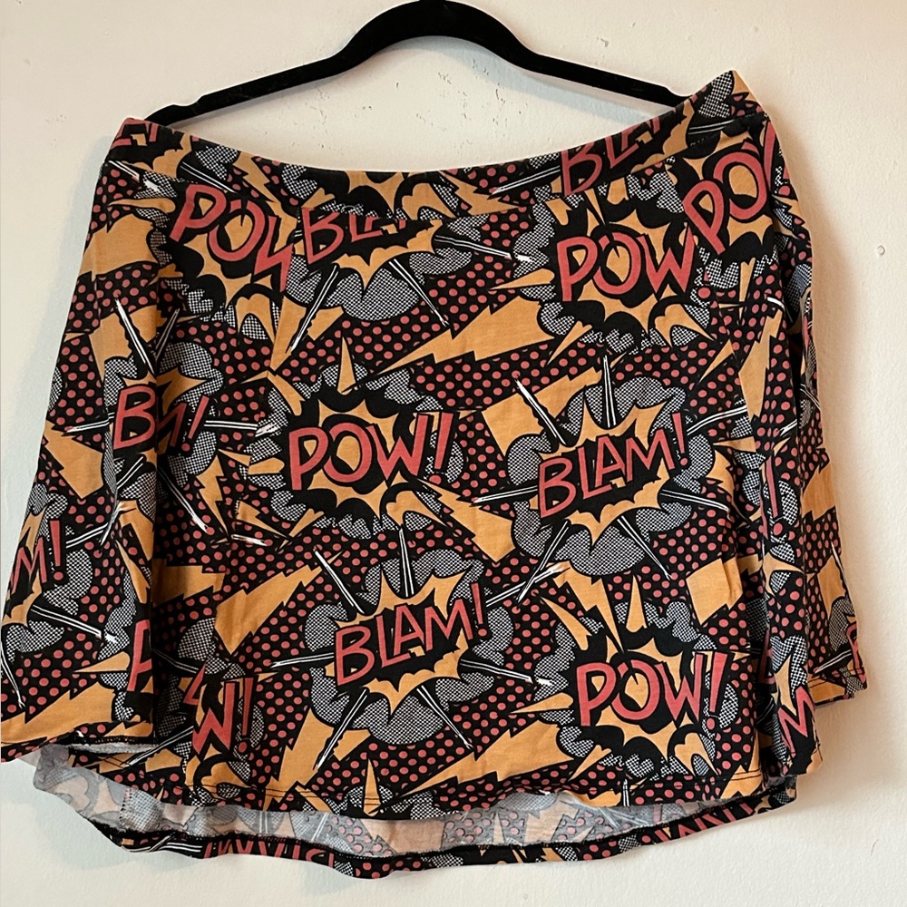 Comic print mini skirt